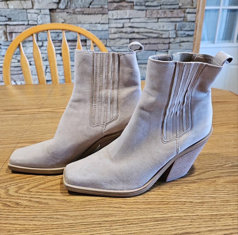 Vince Camuto Ackella Leather Tan Ankle Cowboy Boots
